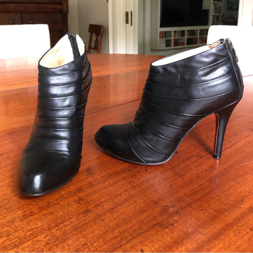 Christian Loubotin mini bootie black leather sz 37